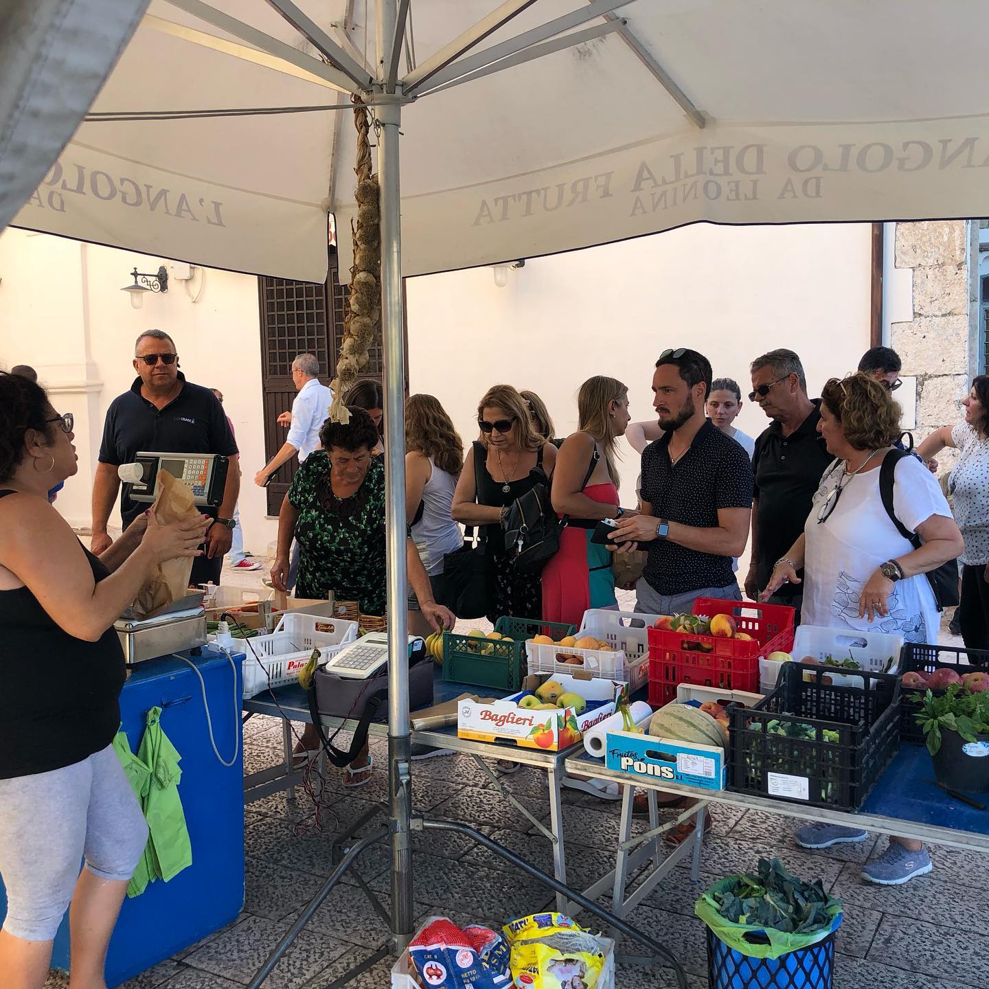 Sperlonga food market